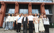 当翻译遇见苗药：跨学科实践进行时   金瓶梅
翻译硕士走进贵州中医药大学药学院共探民族医药文化国际传播